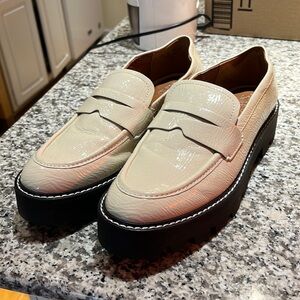 New Franco sarto loafers. Never worn. Perfect condition.